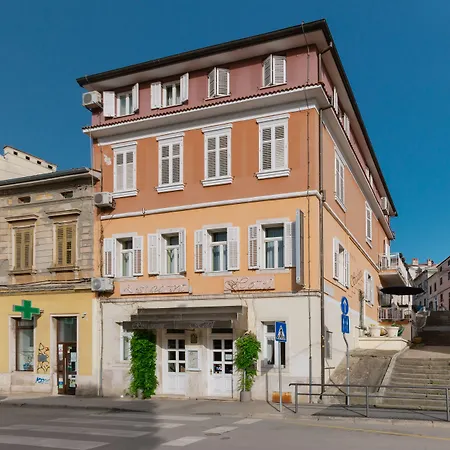 Scaletta Hotel Pula